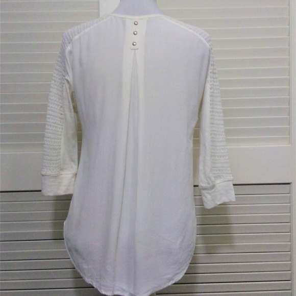 Miss Me Hi Low Gold Feather Print Long Sleeve Tee - Picture 7 of 8